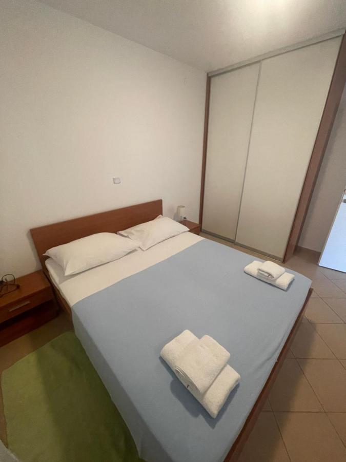 Apartments Andrea 斯塔拉诺瓦利亚 外观 照片