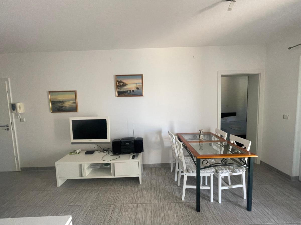 Apartments Andrea 斯塔拉诺瓦利亚 外观 照片