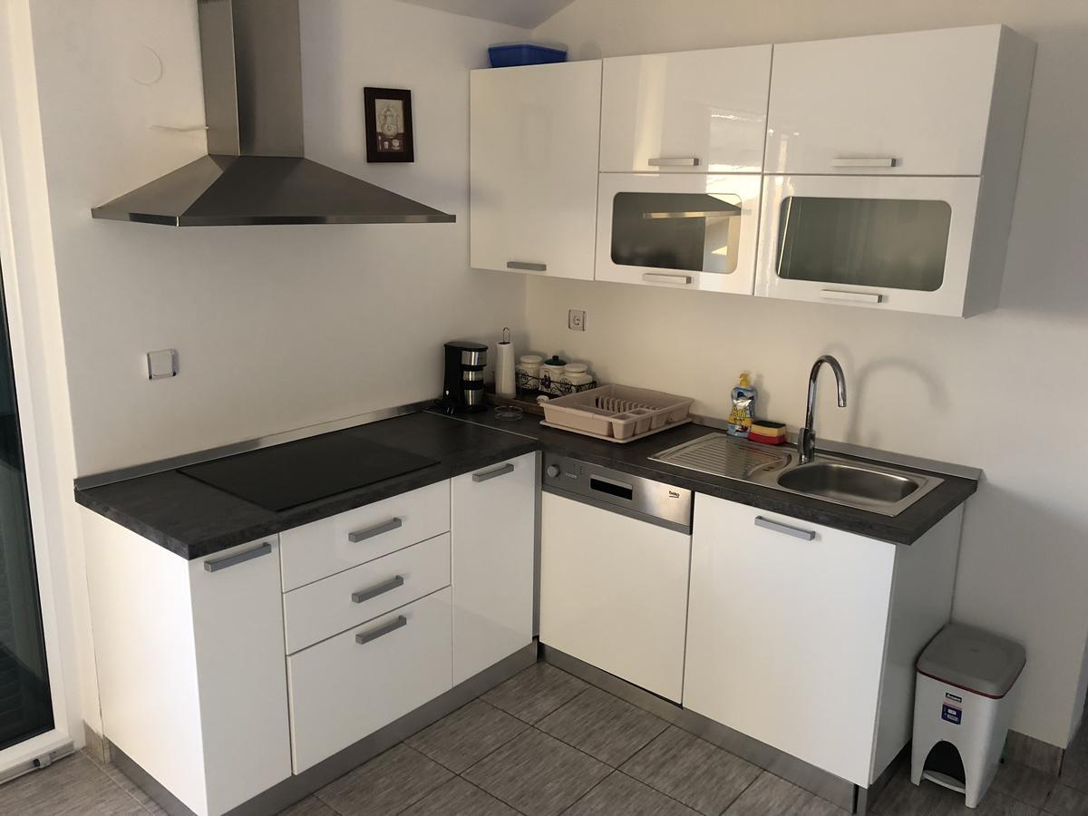 Apartments Andrea 斯塔拉诺瓦利亚 外观 照片
